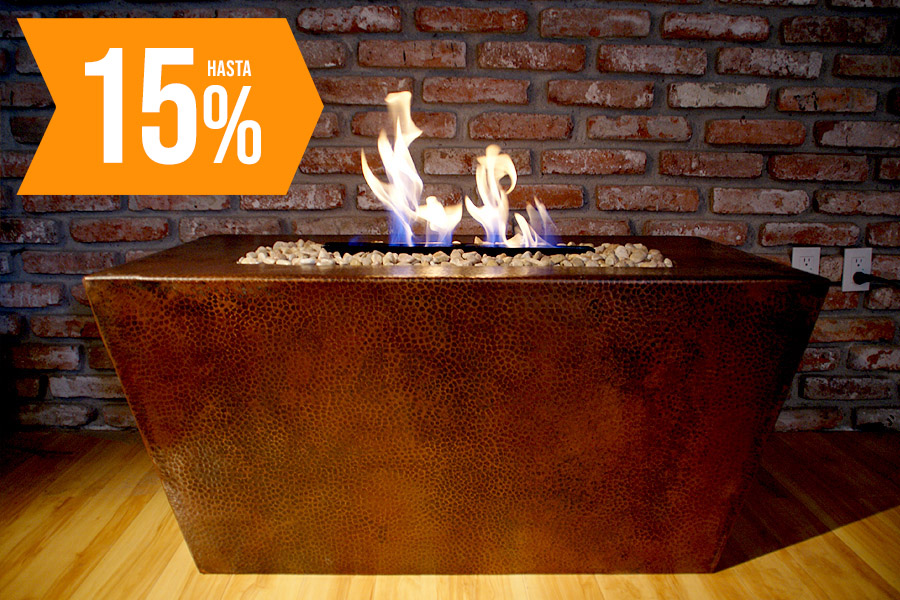 Chimenea Koeko rectangular fabricada en lámina de cobre